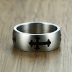 Bague homme acier brossé à croix médiévale noire