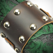 Bracelet cuir brun ajustable domes métal