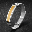 Bracelet homme en mailles d'acier avec bande dorée à croisillons