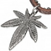 Collier cuir et mtal avec pendentif cannabis