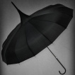 Parapluie gothique noir style pagoda - Restyle