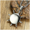 Pendentif homme roue de gouvernail de bateau en acier