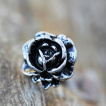 Piercing cartilage rose style antique