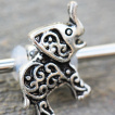 Piercing industriel lphant  motif style henn