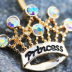 Piercing nombril couronne gravée