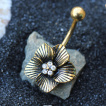 Piercing nombril plaqu or fleur exotique vintage avec strass