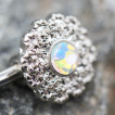 Piercing téton avec fleurs en laiton serties zirconium