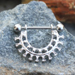 Piercing téton style Egypte antique