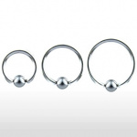 Piercing anneau captif en titane