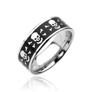 Bague acier avec motif ttes de morts