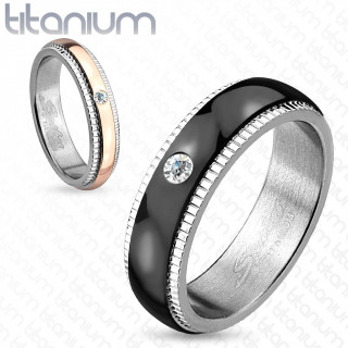 Bague de couple en titane  bords crants et anneau teint serti