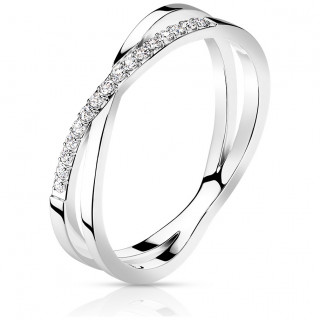 Bague femme en acier à lignes croisées dont une pavée de zirconiums