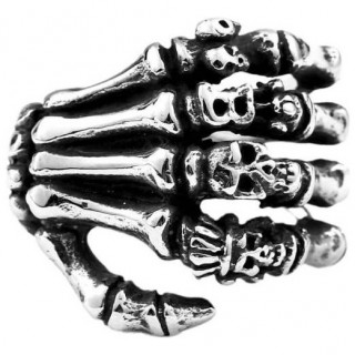 Bague homme acier en forme de main squelette � cranes