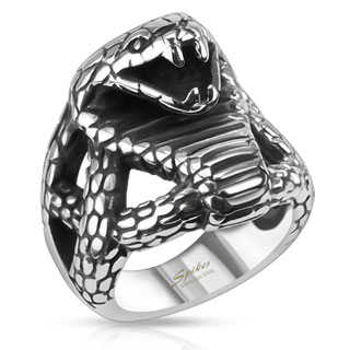 Bague homme en acier avec cobra menacant