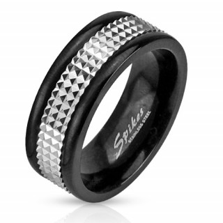 Bague homme en acier noir avec pyramides argentes