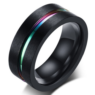 Bague homme noire en acier traverse d'une ligne arc en ciel