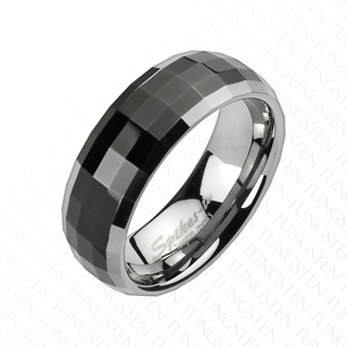 Bague homme en tungstene  facettes avec bandeau central noir