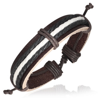 Bracelet à bande de cuir marron et cordages trois tons