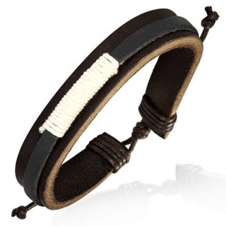Bracelet avec fine lanire entoure de corde blanche sur large bande de cuir