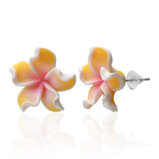 Clous d'oreilles  fleur de frangipanier en fimo REF-8763