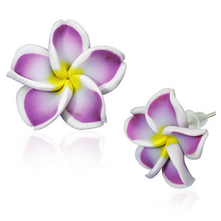 Clous d'oreilles à fleur de frangipanier en fimo REF-8823