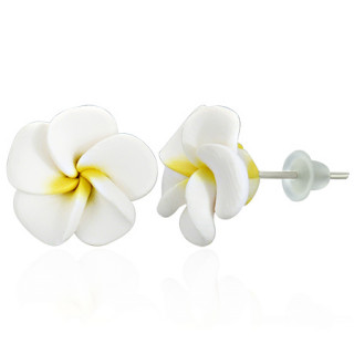 Clous d'oreilles  fleur fimo aux ptales ronds REF-8774