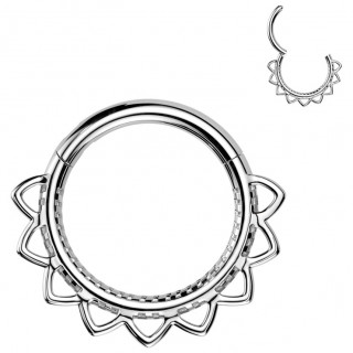 Anneau charnière à dentelle de coeurs en acier haute précision (oreille, septum...)