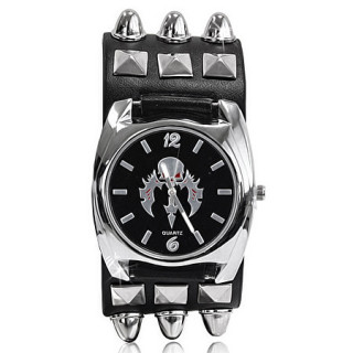 Montre gothique à bracelet riveté avec cadran à crane de démon
