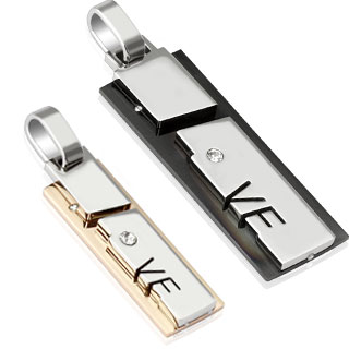 Paire de pendentifs acier plaques superposes "love" abstrait