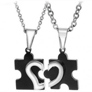 Paire de pendentifs acier puzzle coeur noir et argent