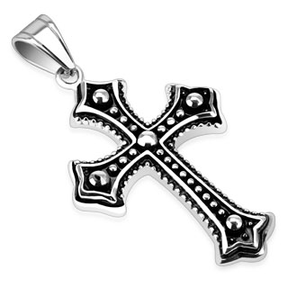 Pendentif acier croix gothique noircie