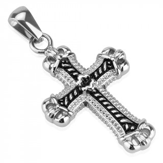 Pendentif croix en acier à extrémités en couronnes