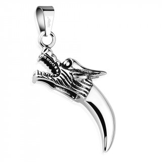 Pendentif style dent de dragon sculpte en acier