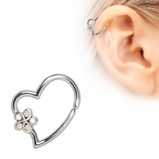 Piercing cartilage anneau coeur  petite fleur d'opale
