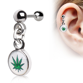 Piercing cartilage  feuille de cannabis