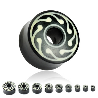 Piercing plug corne avec flammes gravs