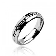 Bague acier avec petite cha�ne au centre